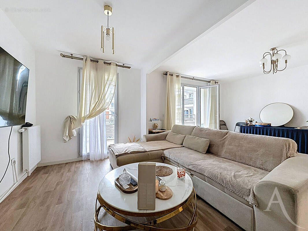 Appartement à MANTES-LA-VILLE