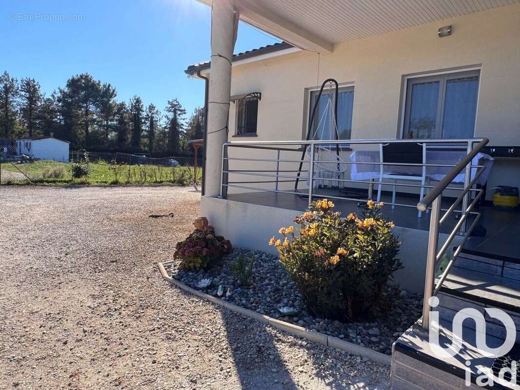 Photo 4 - Maison à MONTBETON