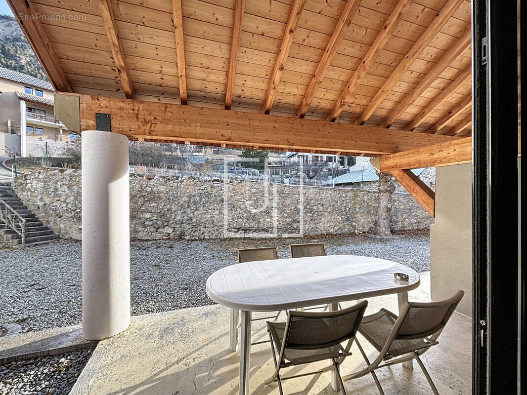 Appartement à JAUSIERS