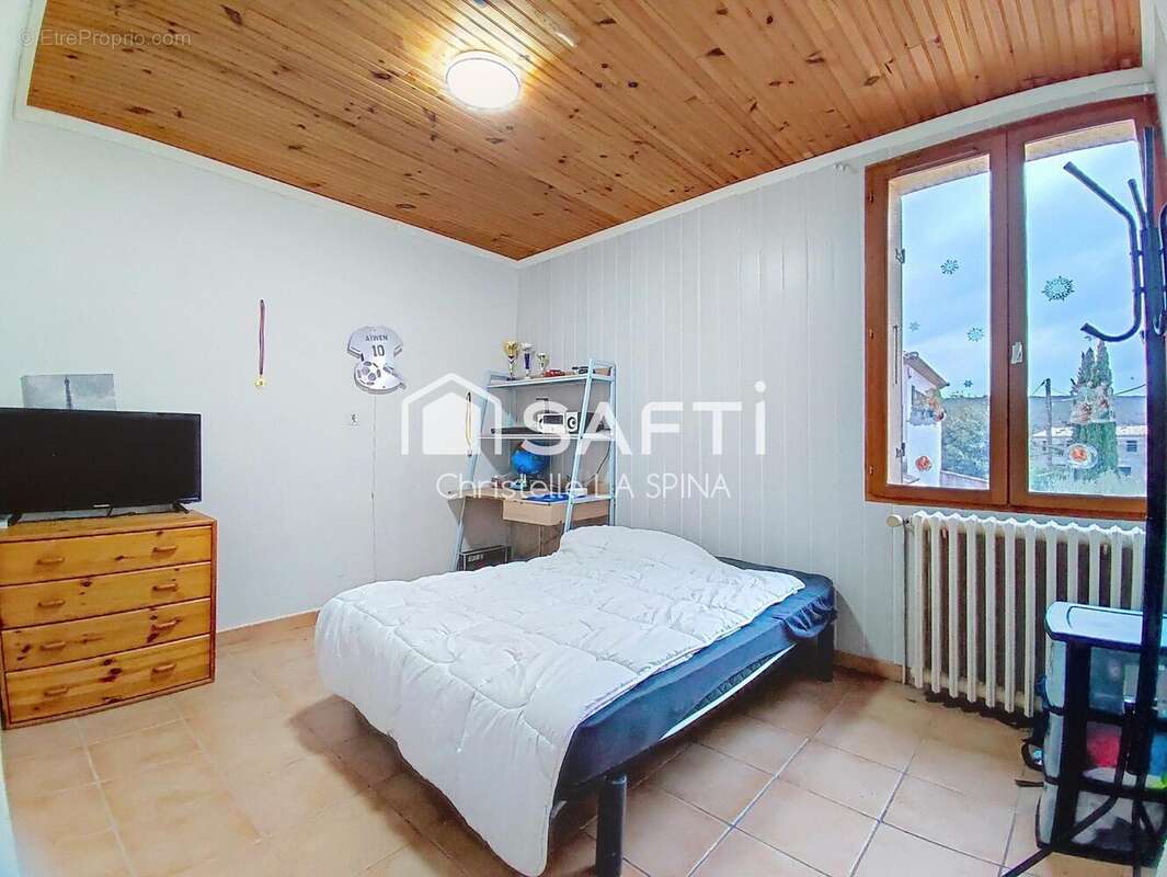 Maison 150 m² à Saint-Bonnet-Du-Gard  - photo 6