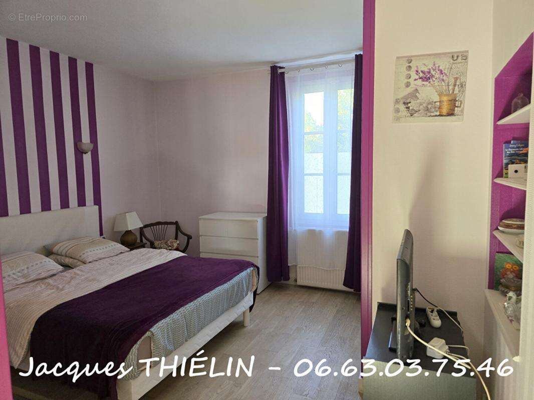 Maison à LONGUE-JUMELLES