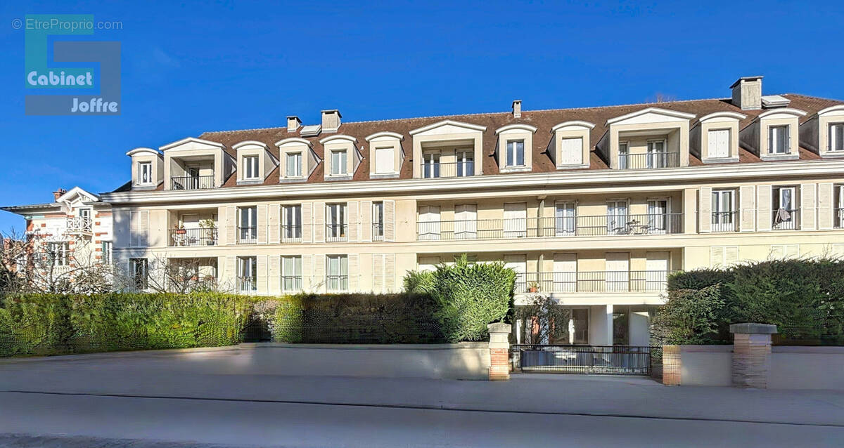 Appartement à FONTAINEBLEAU