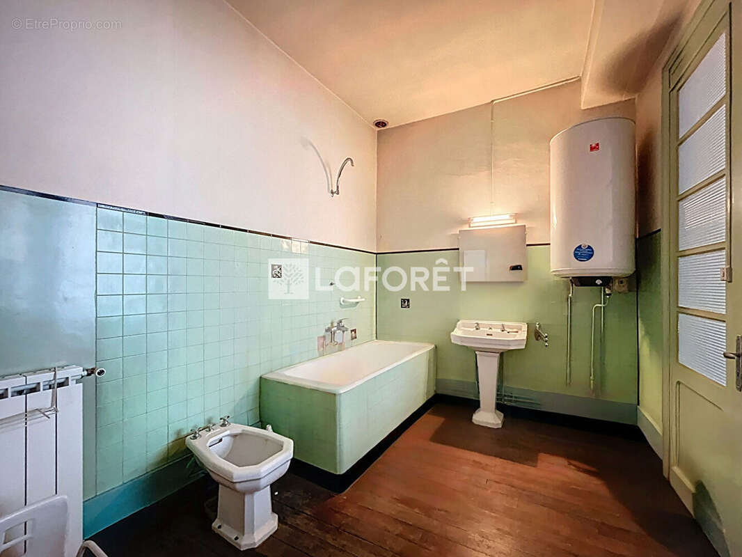 Maison à PONT-DE-VAUX