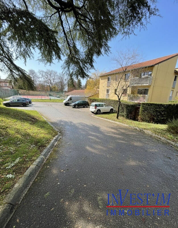 Appartement à SAINT-GENIS-LAVAL