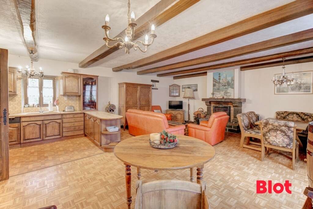 Maison à PLOUER-SUR-RANCE