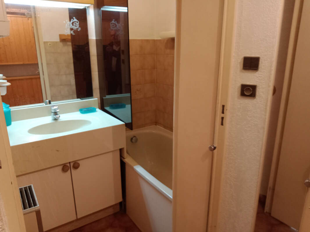 Appartement à SIX-FOURS-LES-PLAGES