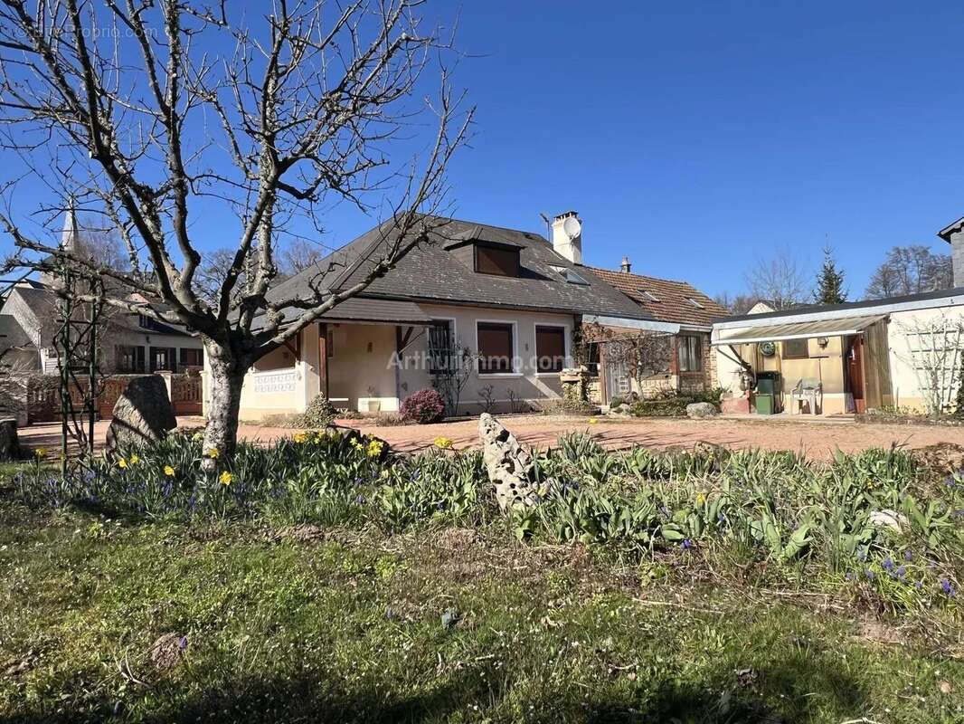 Maison à ALLIGNY-EN-MORVAN
