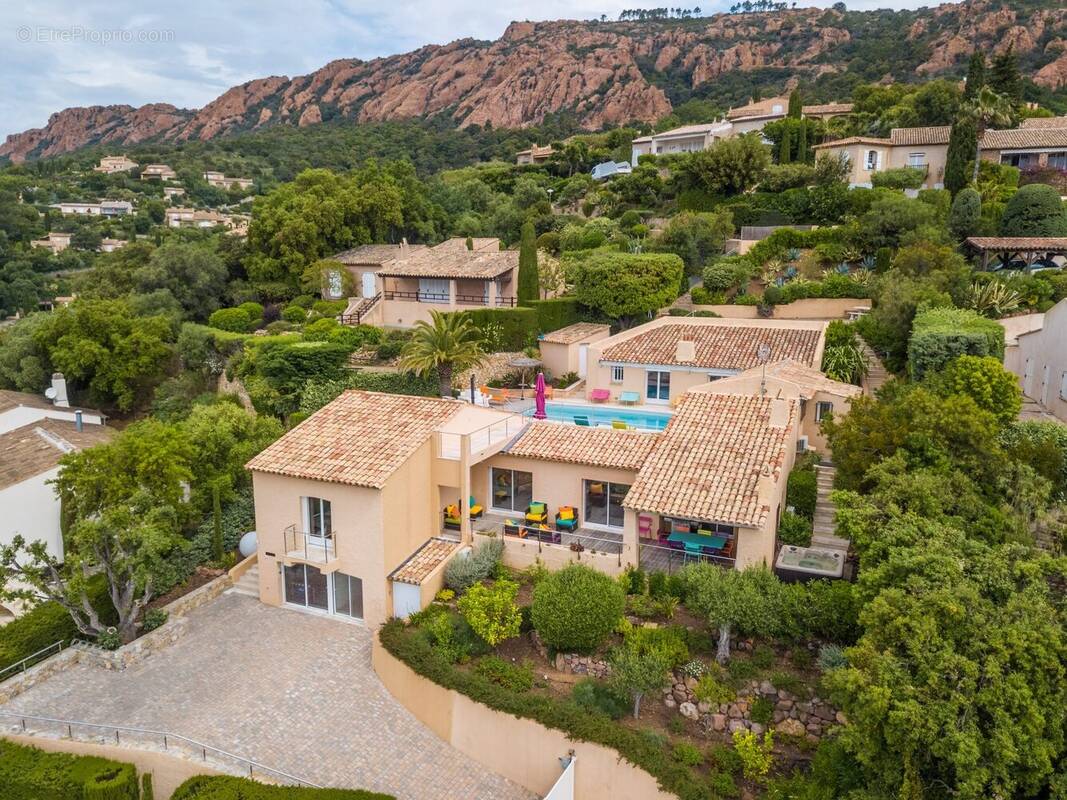 Maison à SAINT-RAPHAEL