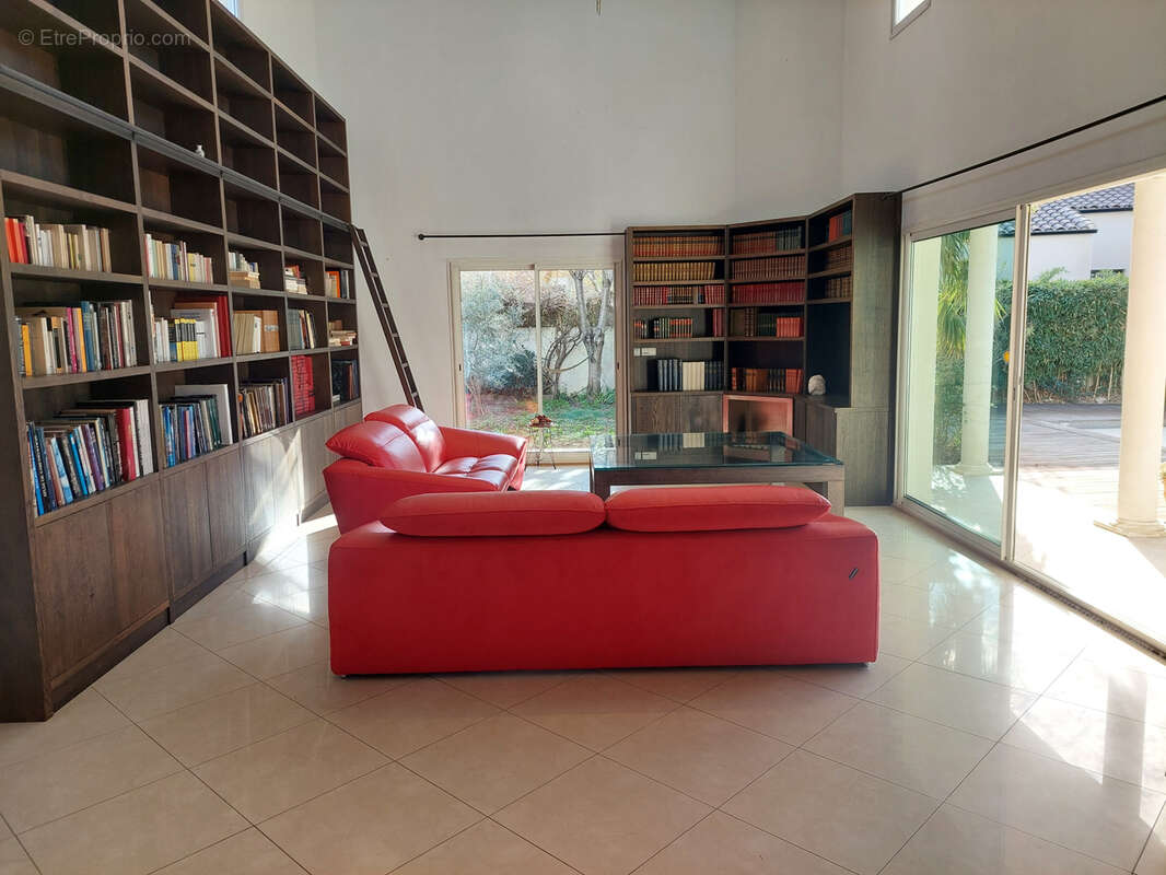 Maison à VILLENEUVE-LES-MAGUELONE