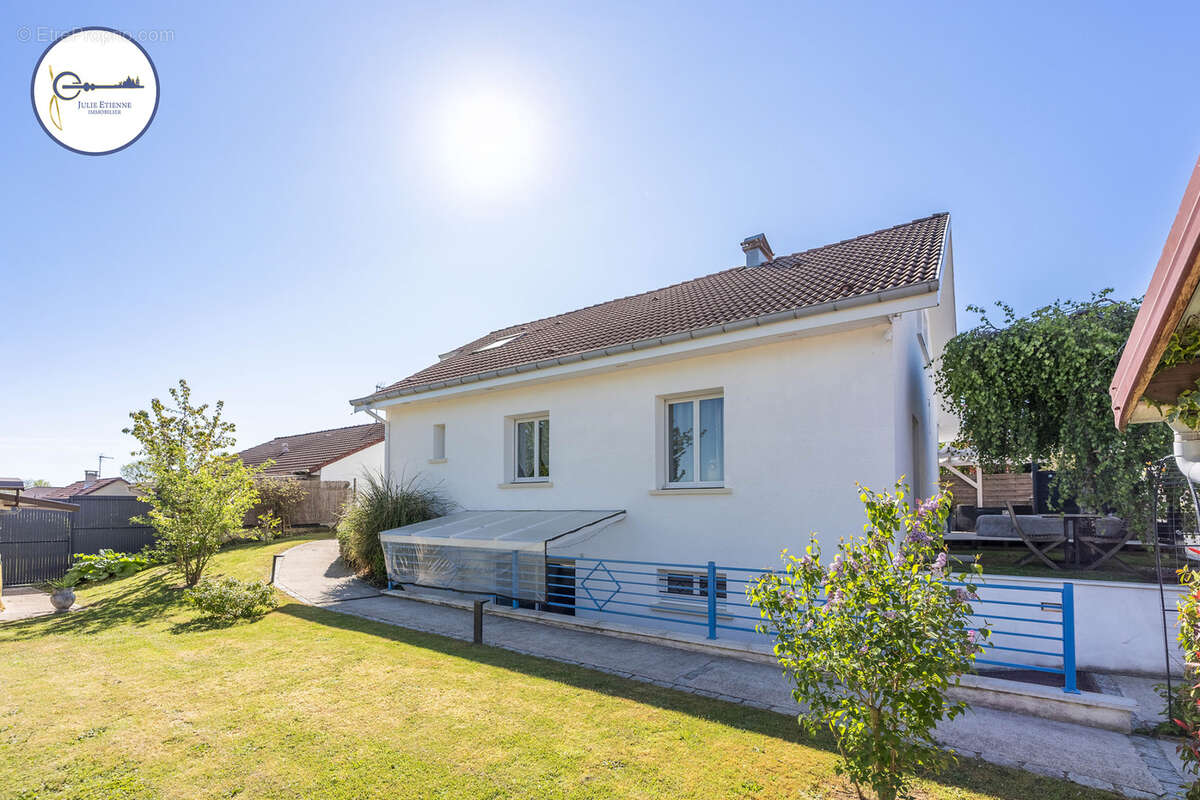 Maison à GOLBEY