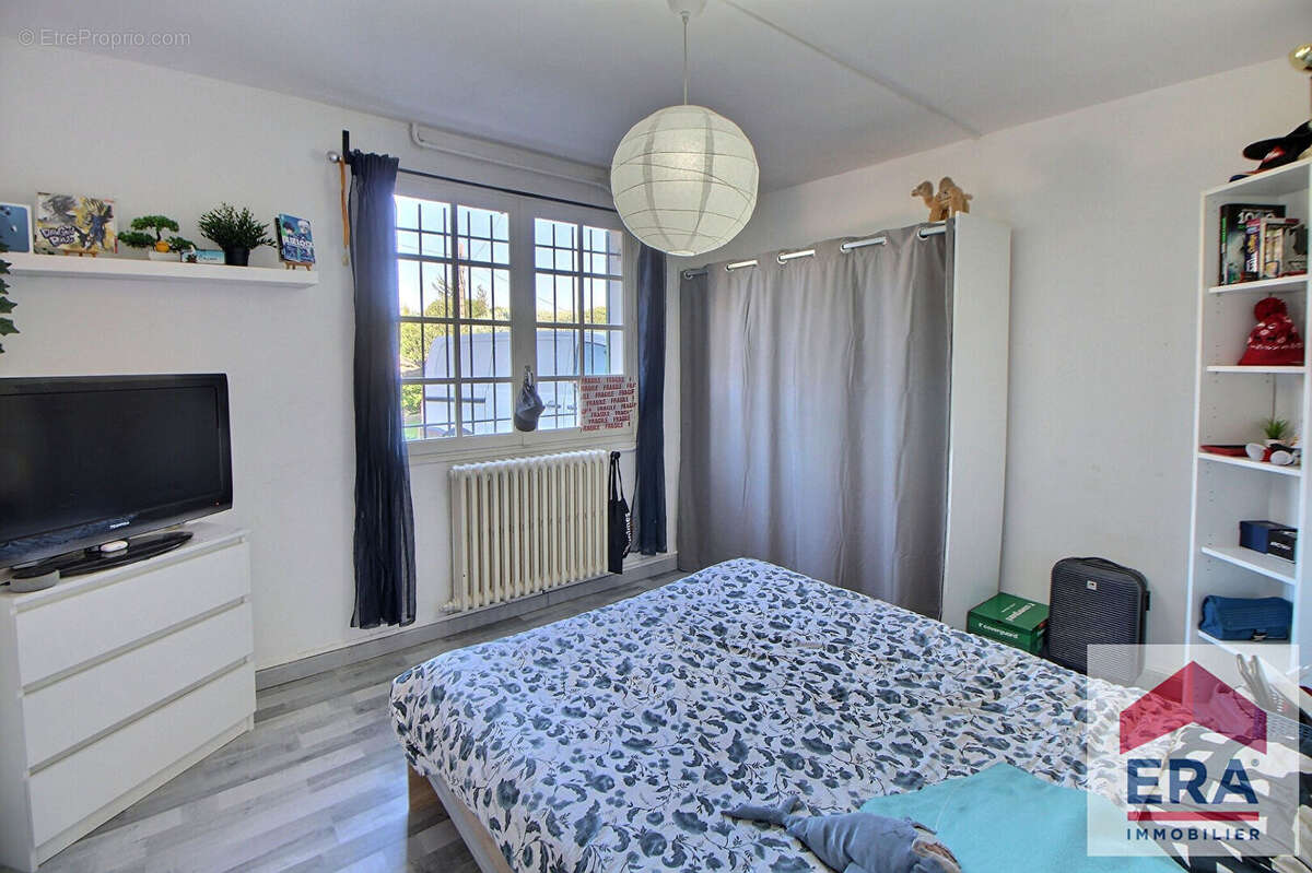 Maison à BAGNOLS-SUR-CEZE