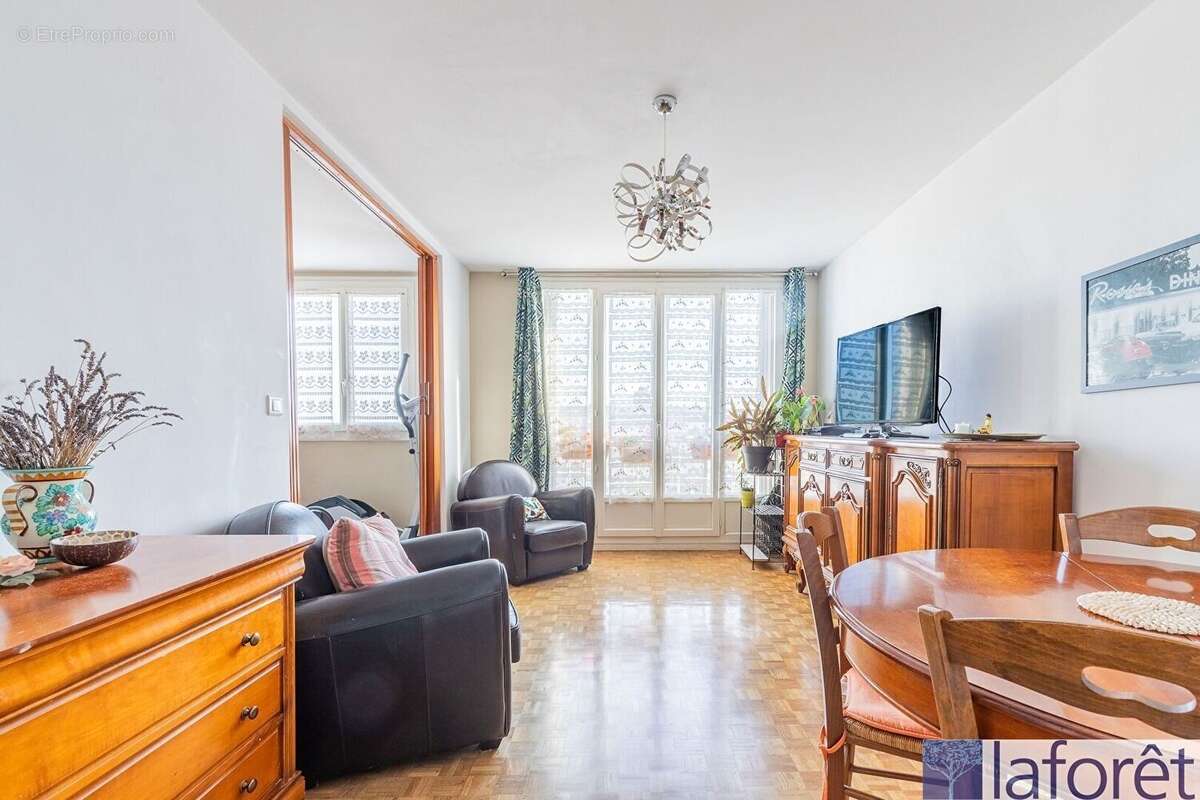 Appartement à LONGJUMEAU