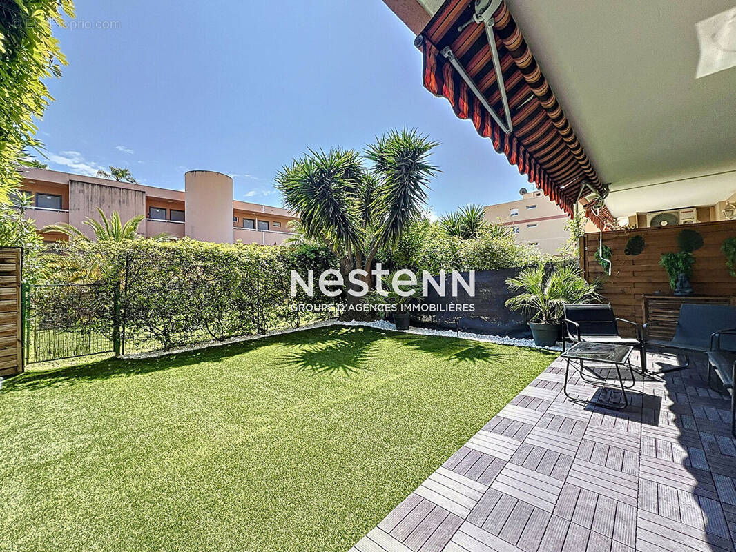 Appartement à VALLAURIS