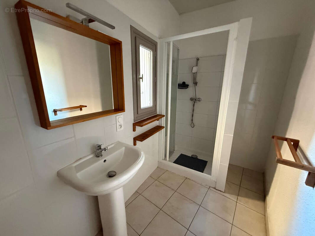 Appartement à MONTAGNAC