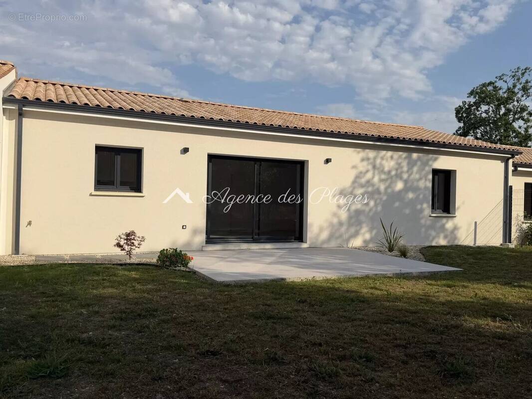 Maison à SEMUSSAC