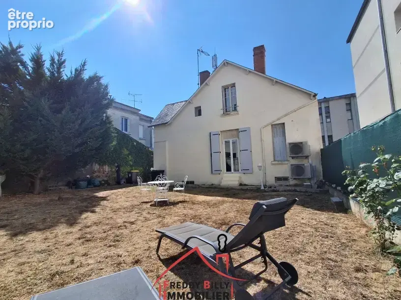Maison hyper centre - 4 ch + jardin + garage - photo 3