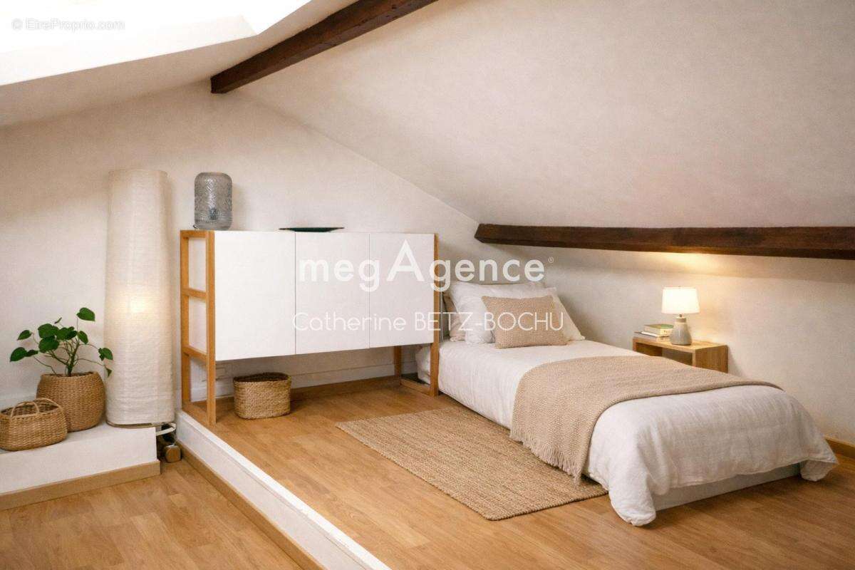 Appartement à GENNEVILLIERS