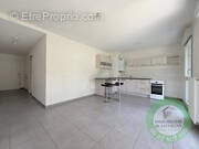 Appartement à LENTILLY