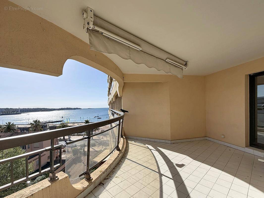 Appartement à FREJUS