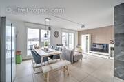 Appartement à CESSY