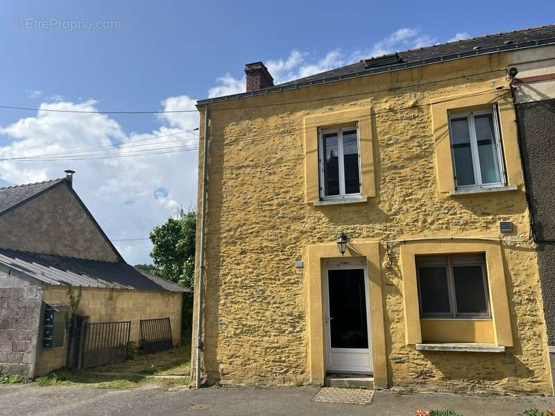 Maison à PLESSE