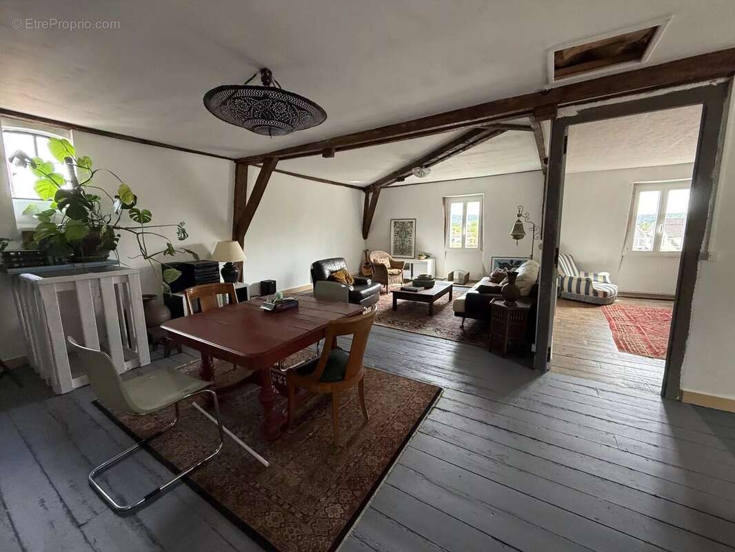 Grande maison familiale avec local commercial - photo 9