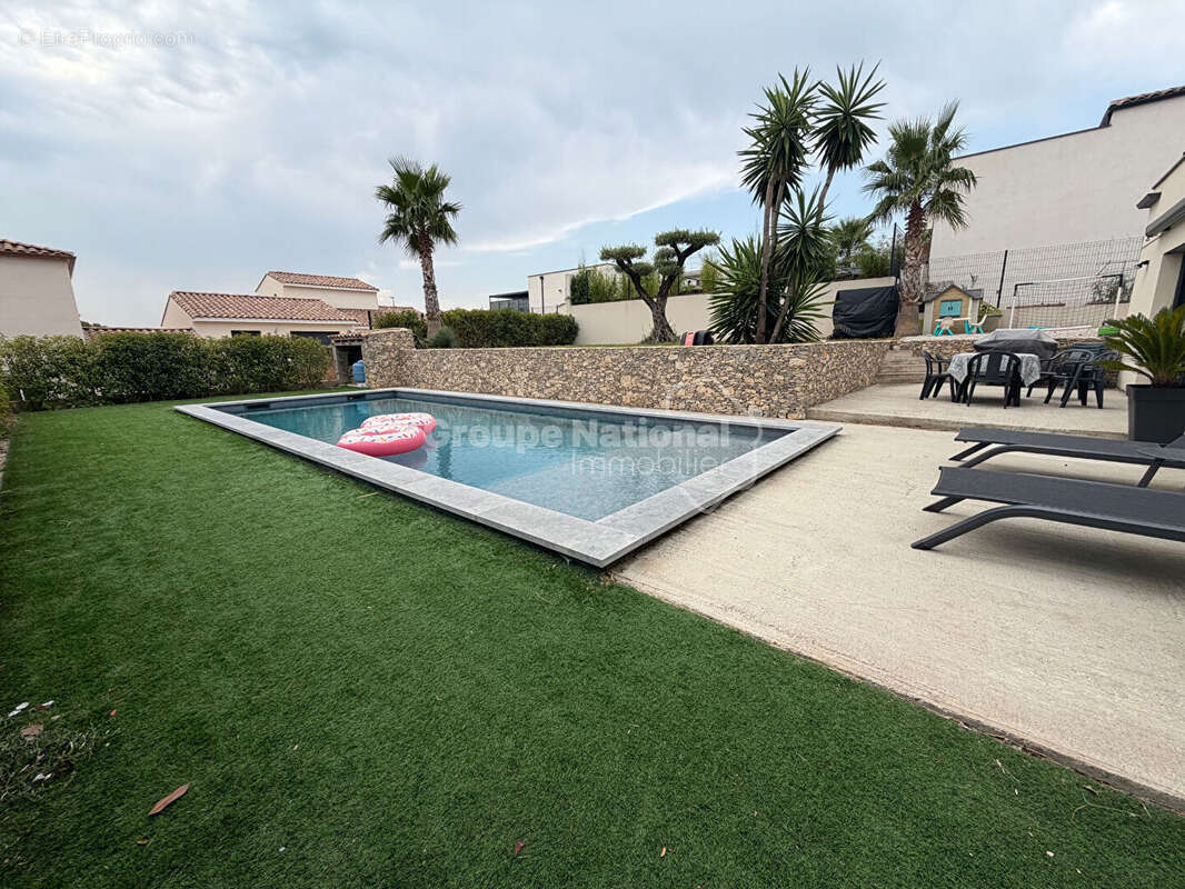 NÎMES - Villa 4 chambres piscine garage avec jardin aménagé - photo 8