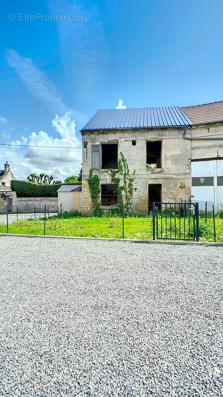 Maison à TRACY-LE-MONT