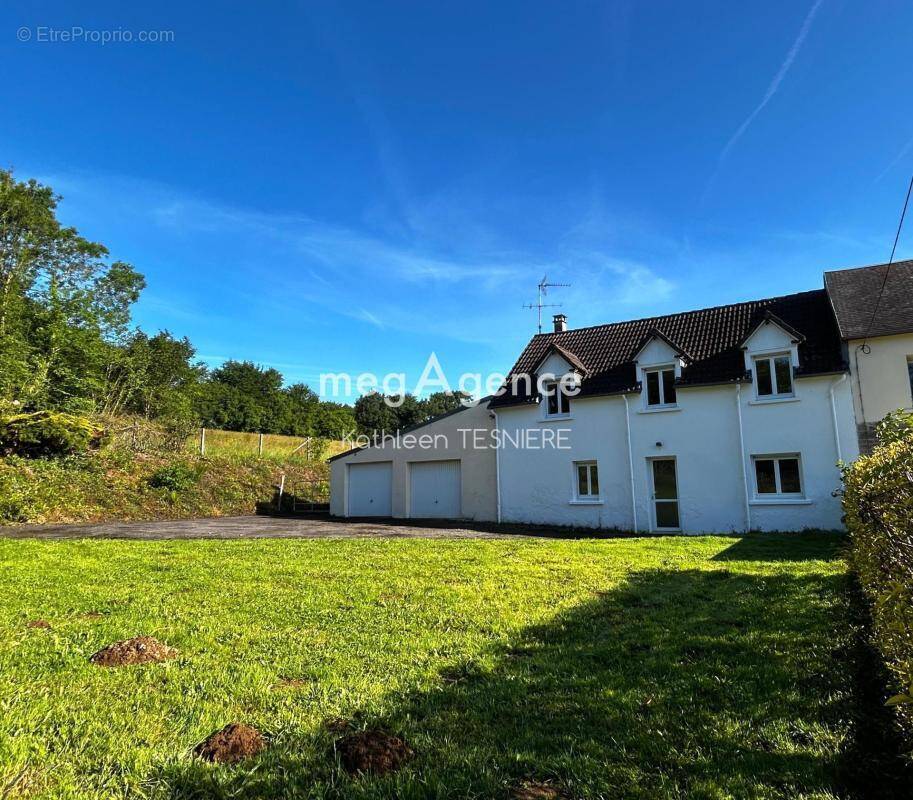 Maison à SAINTE-CECILE