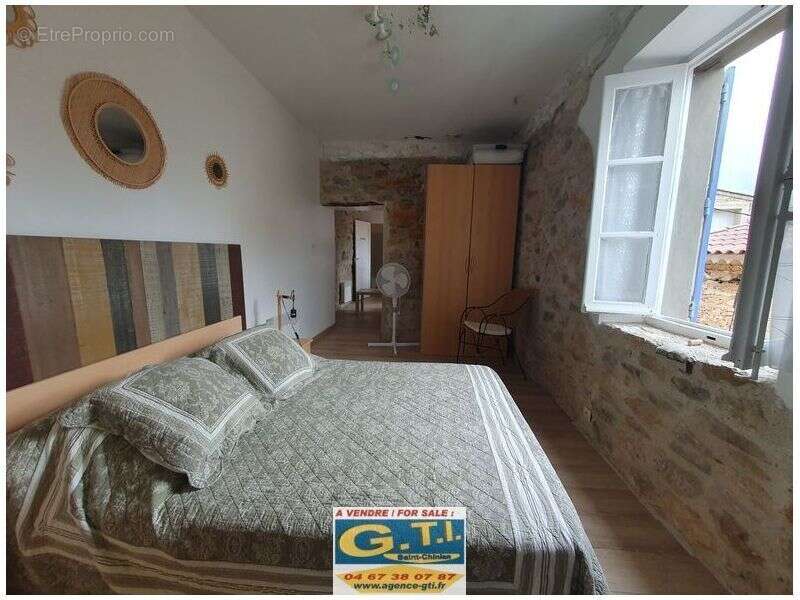 Maison à SAINT-CHINIAN