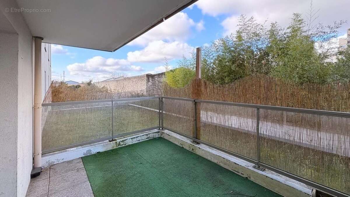 Photo 6 - Appartement à VILLEURBANNE