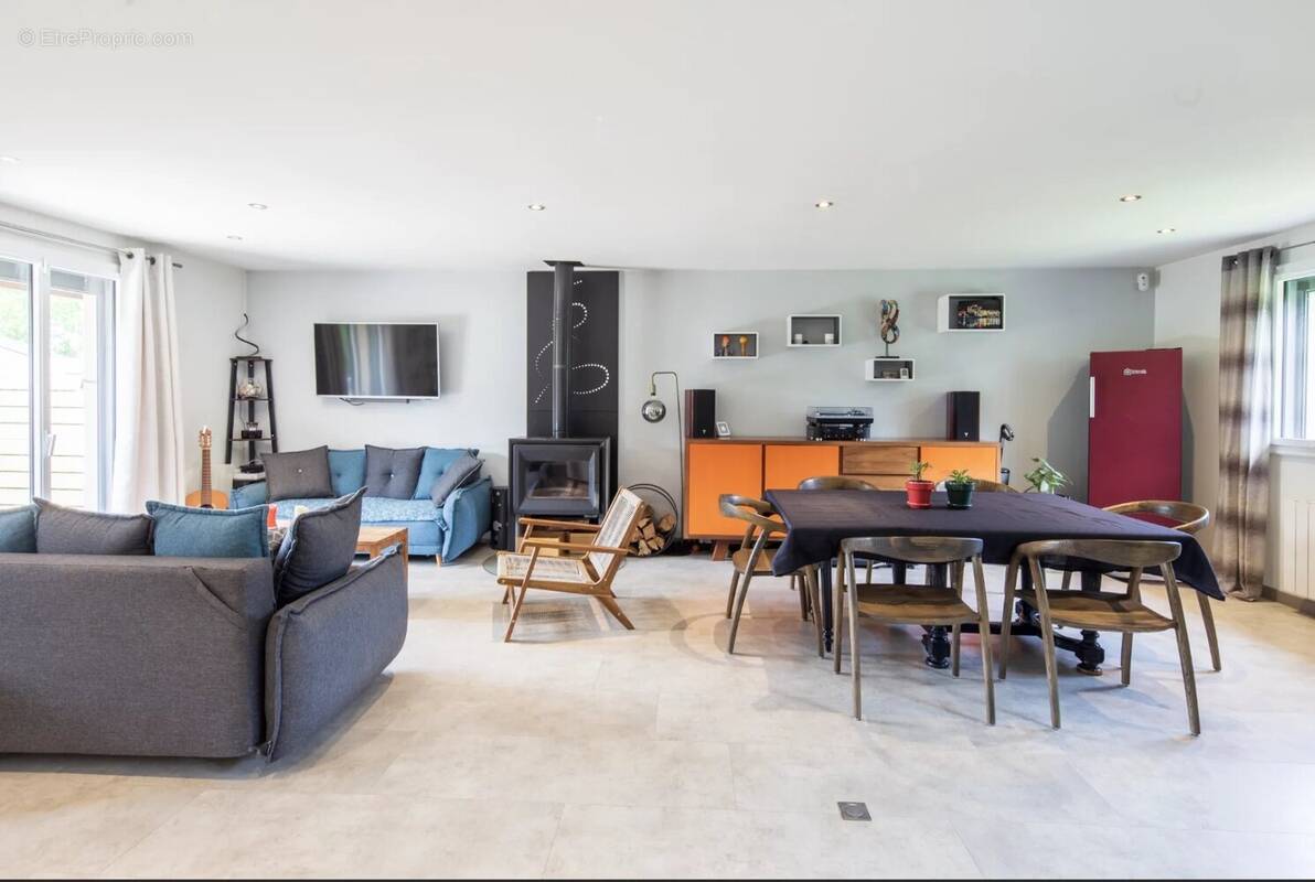 Maison Dardilly de 90m2 de plain pied, 688m2 de terrain - photo 1