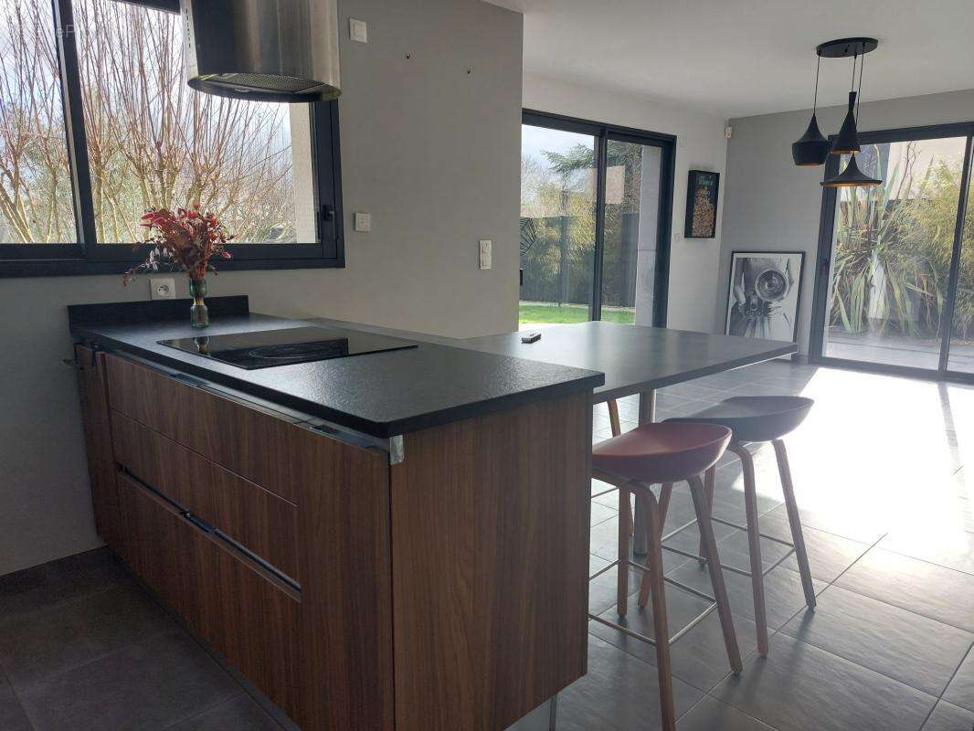 Maison à SARGE-LES-LE-MANS