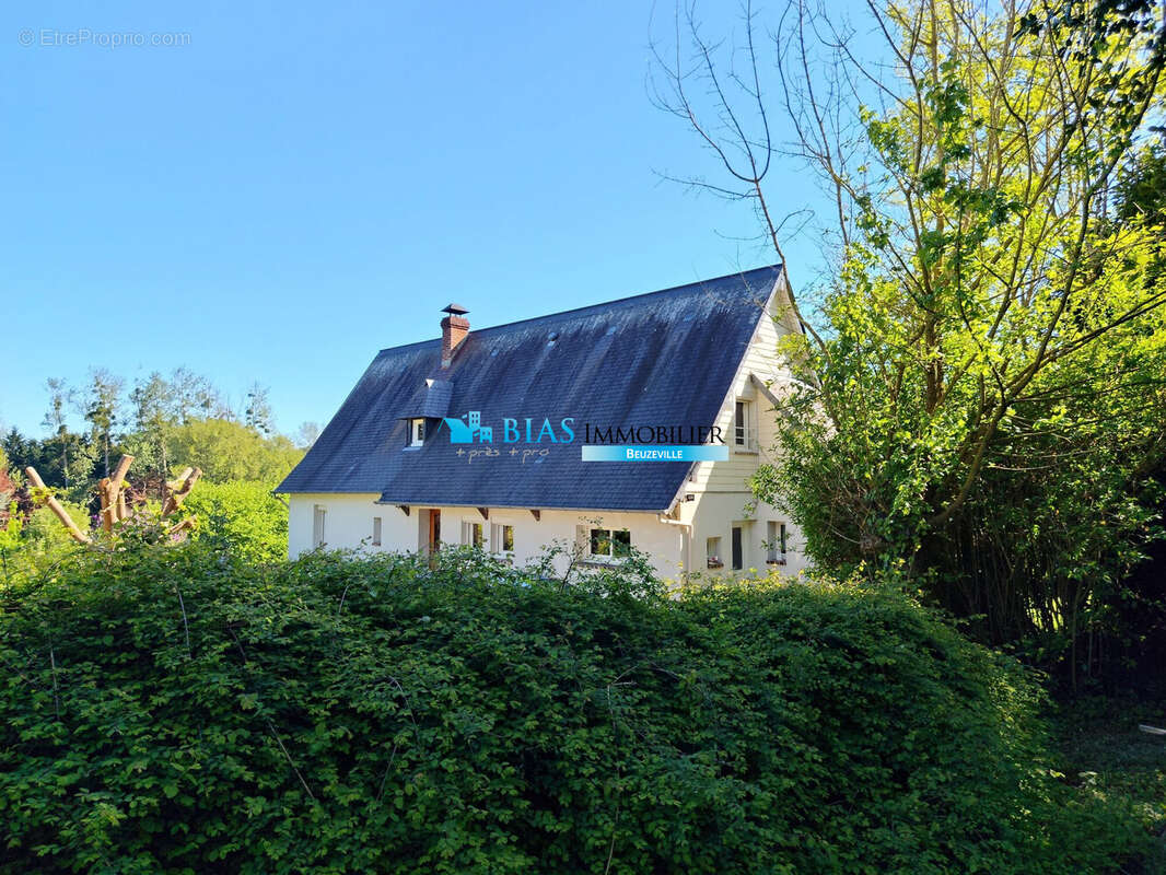 Maison à CONTEVILLE