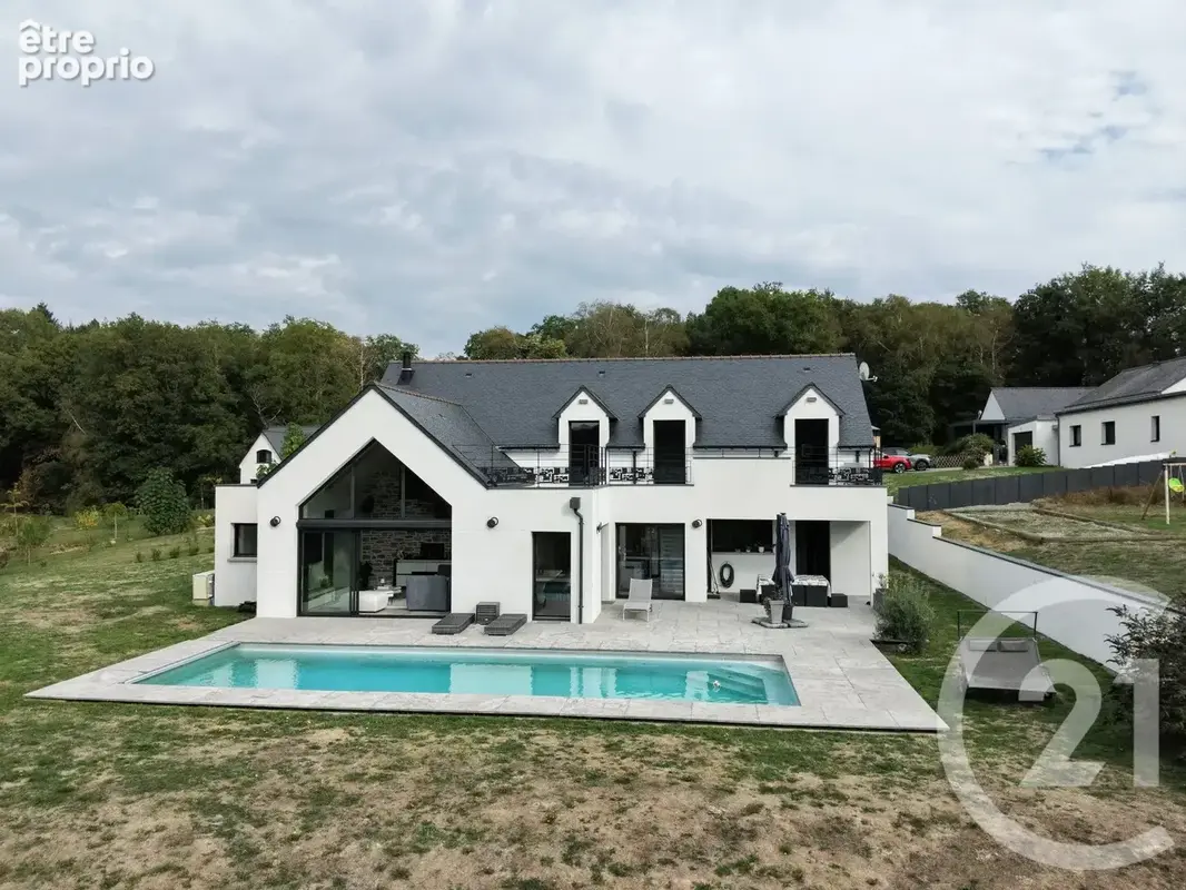 Maison 7 pièces 203 m² à vendre à Nivillac (56130) - photo 2