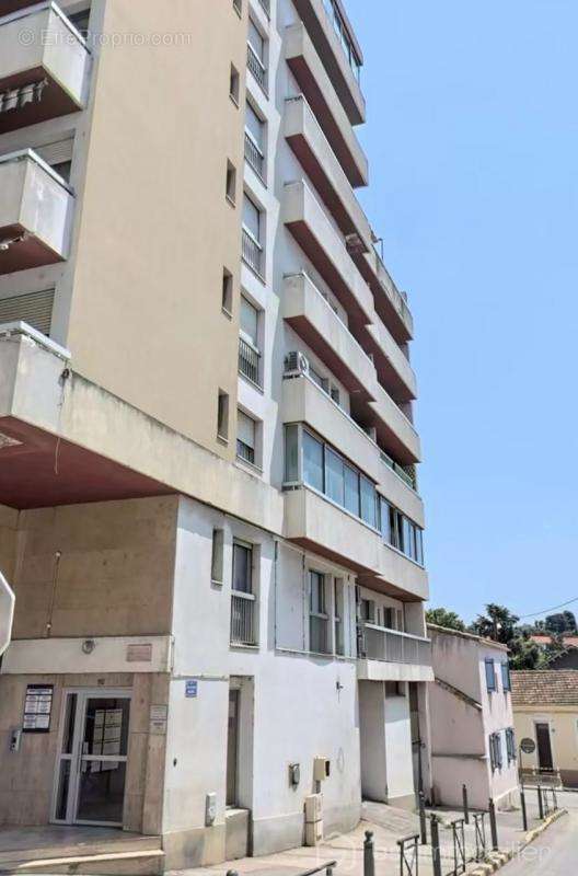 Appartement à MARSEILLE-13E