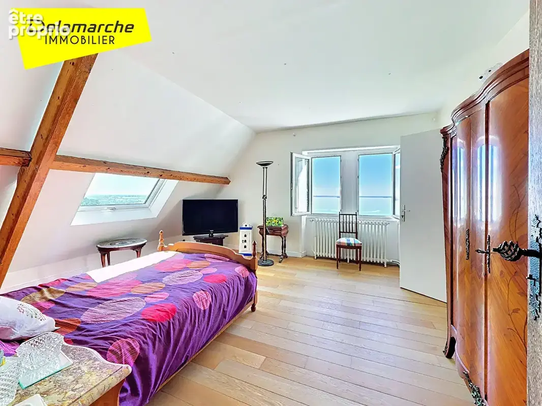 Propriété de caractère avec vue exceptionnelle sur la baie du Mont Saint- Michel à Champeaux (50530) - photo 10