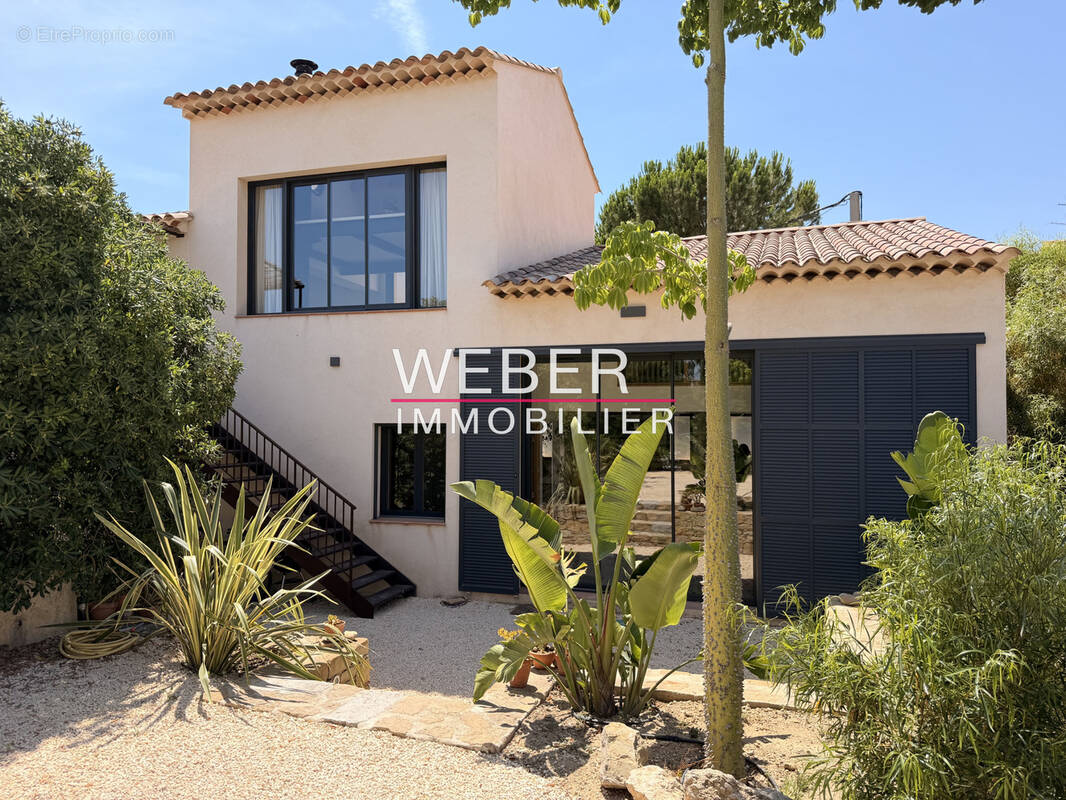 La cadiere d'azur - maison d'architecte - rare a la vente - photo 1