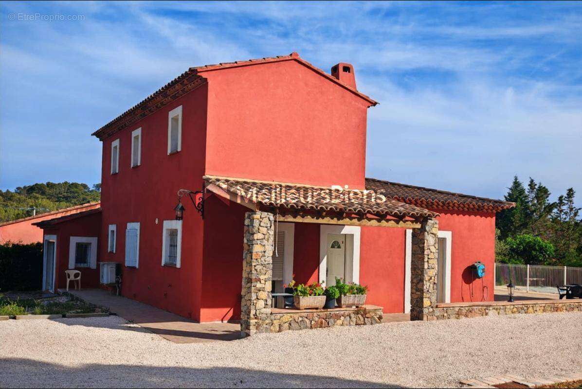 Maison à CUERS