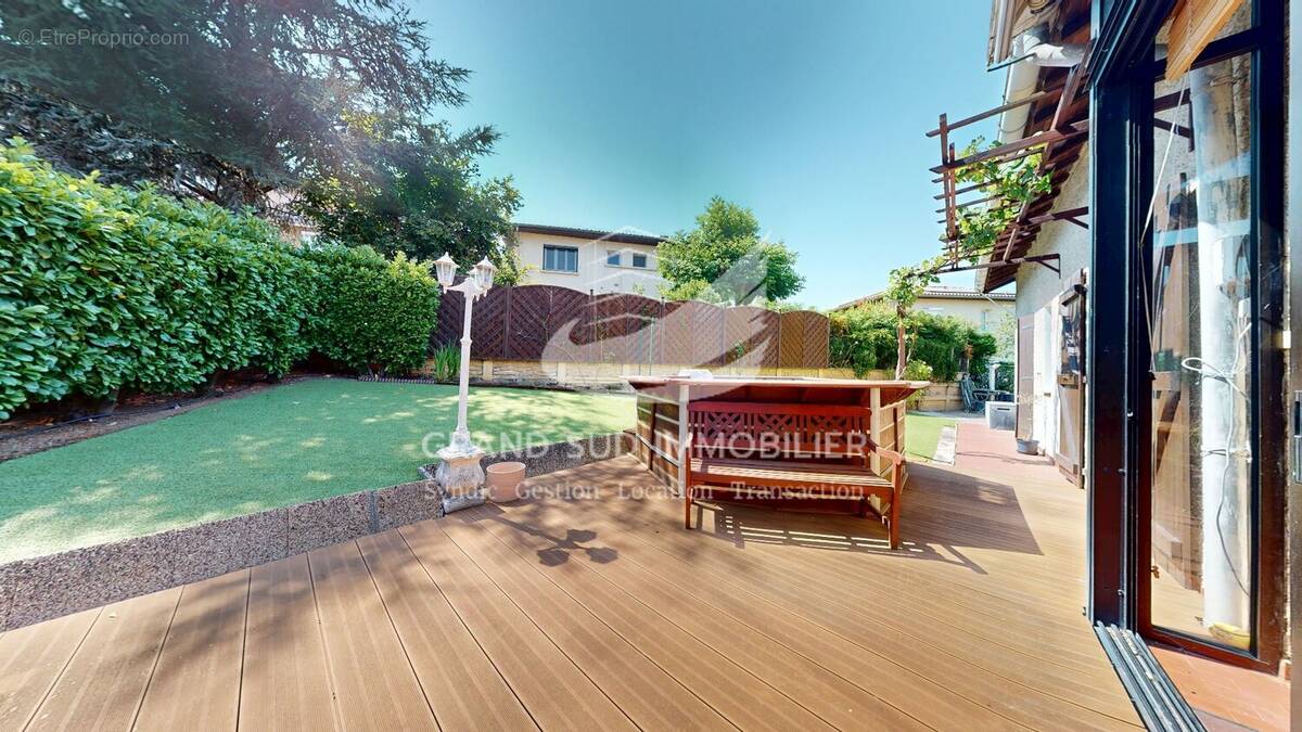 Maison à RAMONVILLE-SAINT-AGNE