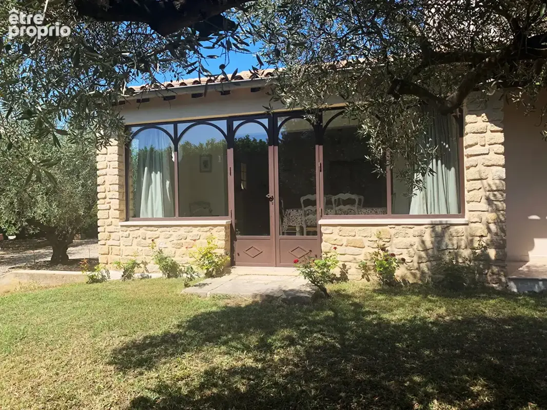 Superbe villa provençale avec piscine et  garage sur grand terrain clos. - photo 9