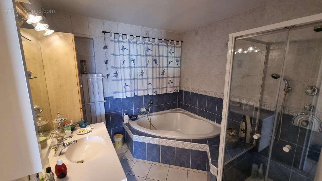 Maison à SAINT-ISMIER