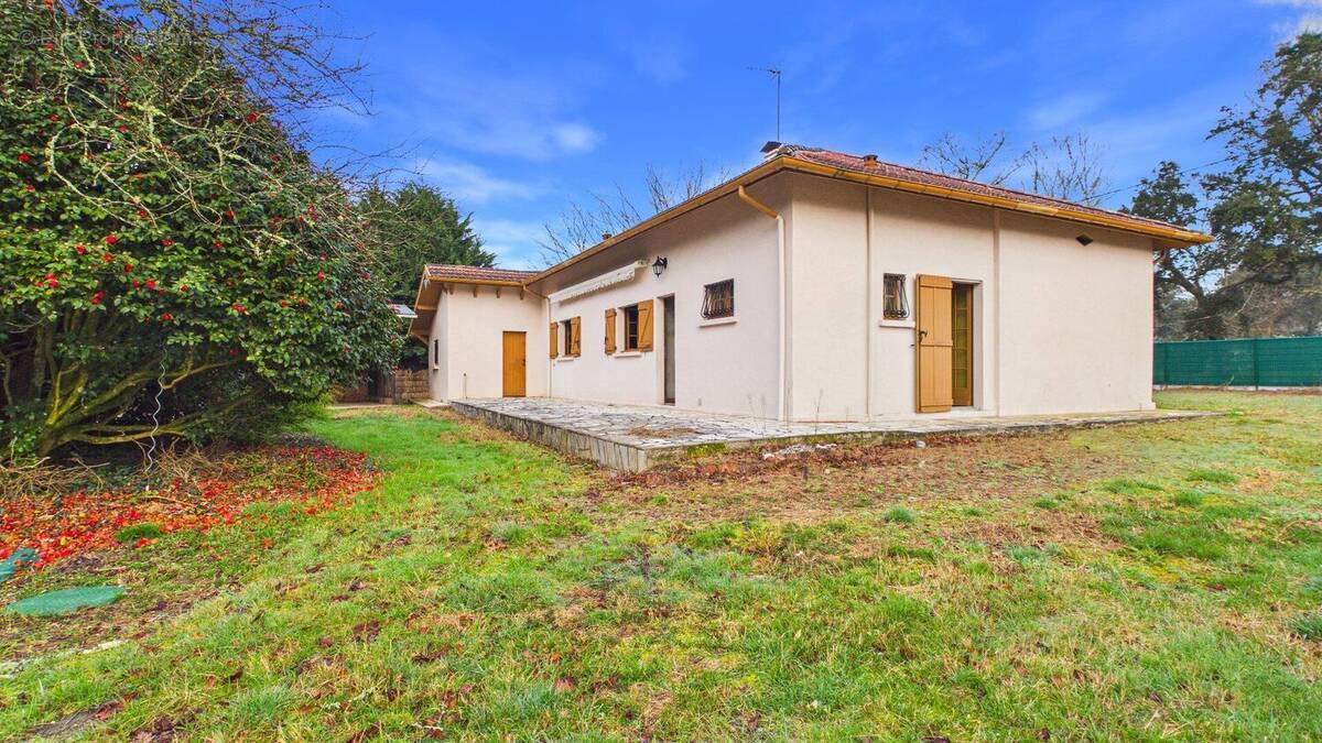 Maison à SAUBION