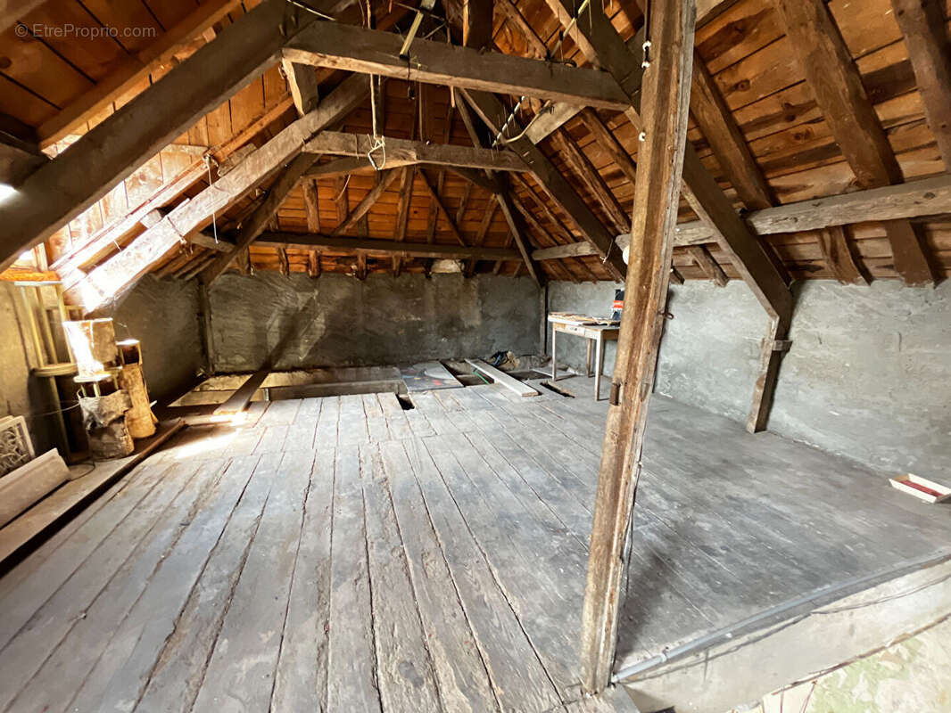 A vendre à Melgven - Appartement à rénover 2 pièces 51 m² - photo 6