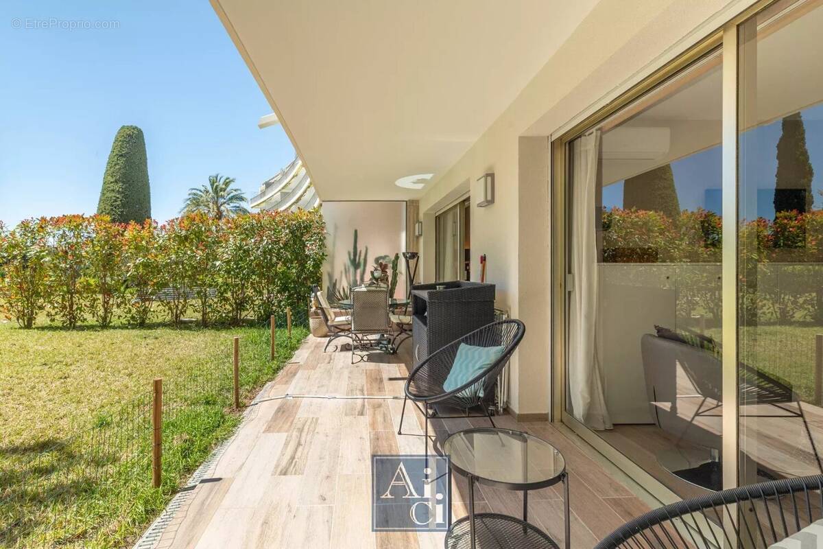 Appartement à CANNES