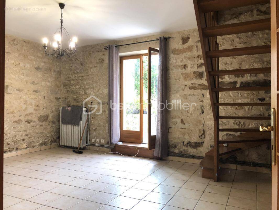 Maison à NEMOURS