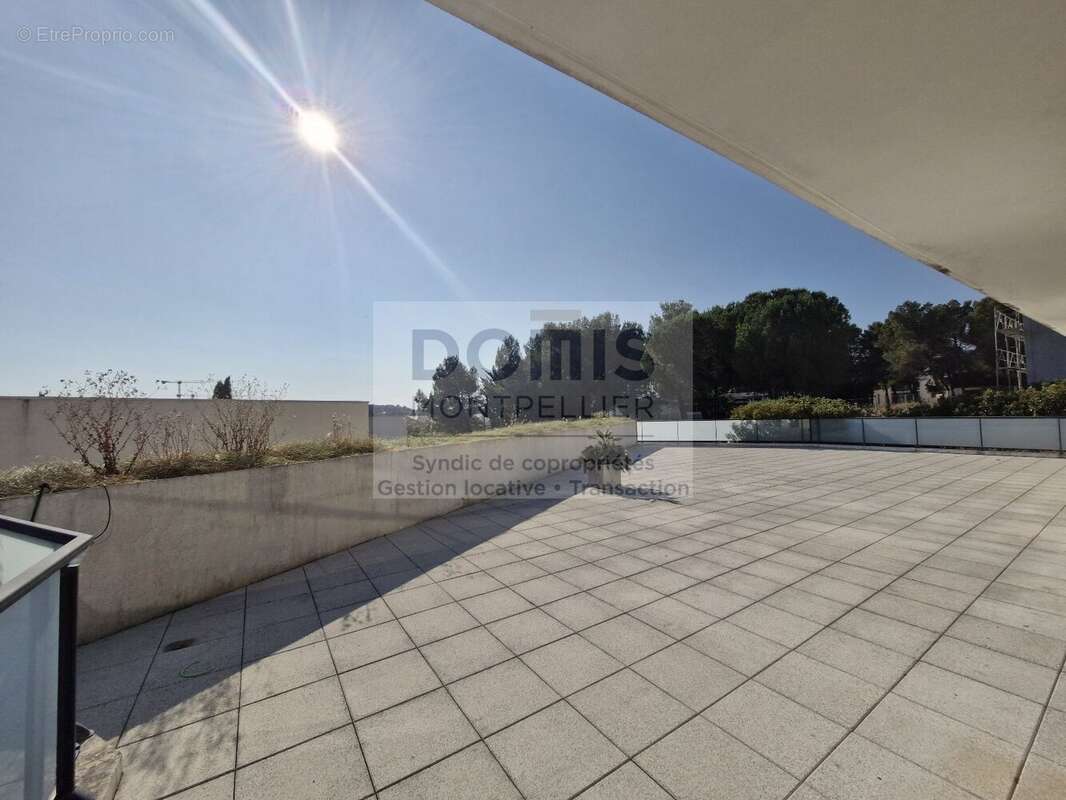 Appartement à LE CRES