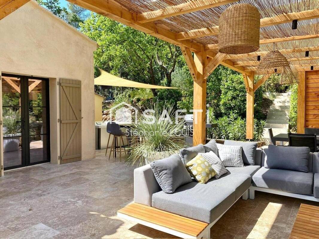 Photo 1 - Maison à LA MOTTE