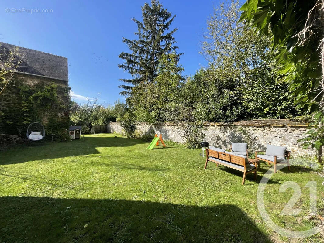 Maison à BONNIERES-SUR-SEINE