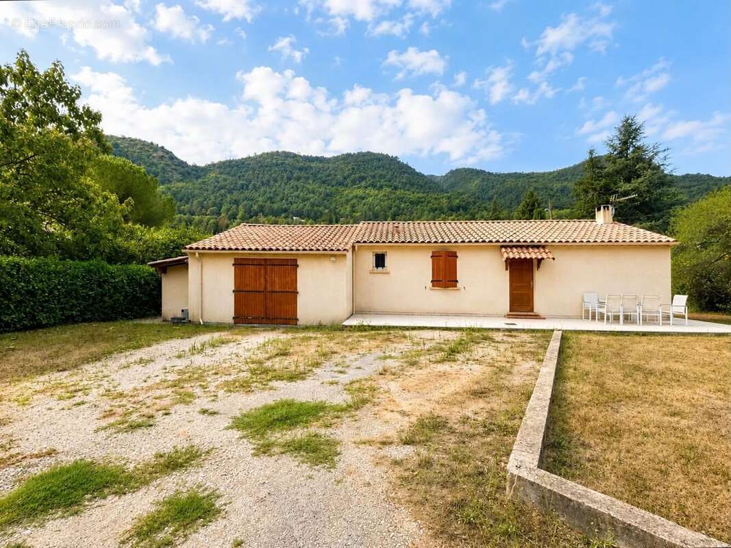 Maison 81 m² à Sospel  - photo 10